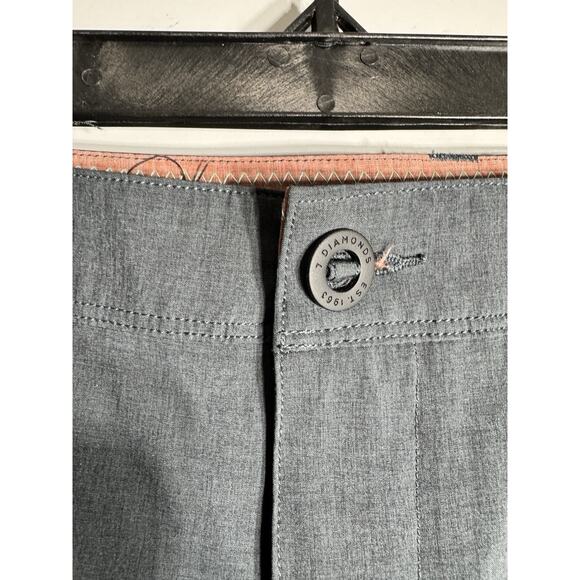 7 Diamonds Shorts Mens 29 Gray Momentum Performance Short Golfing Athleisure - Picture 4 of 7